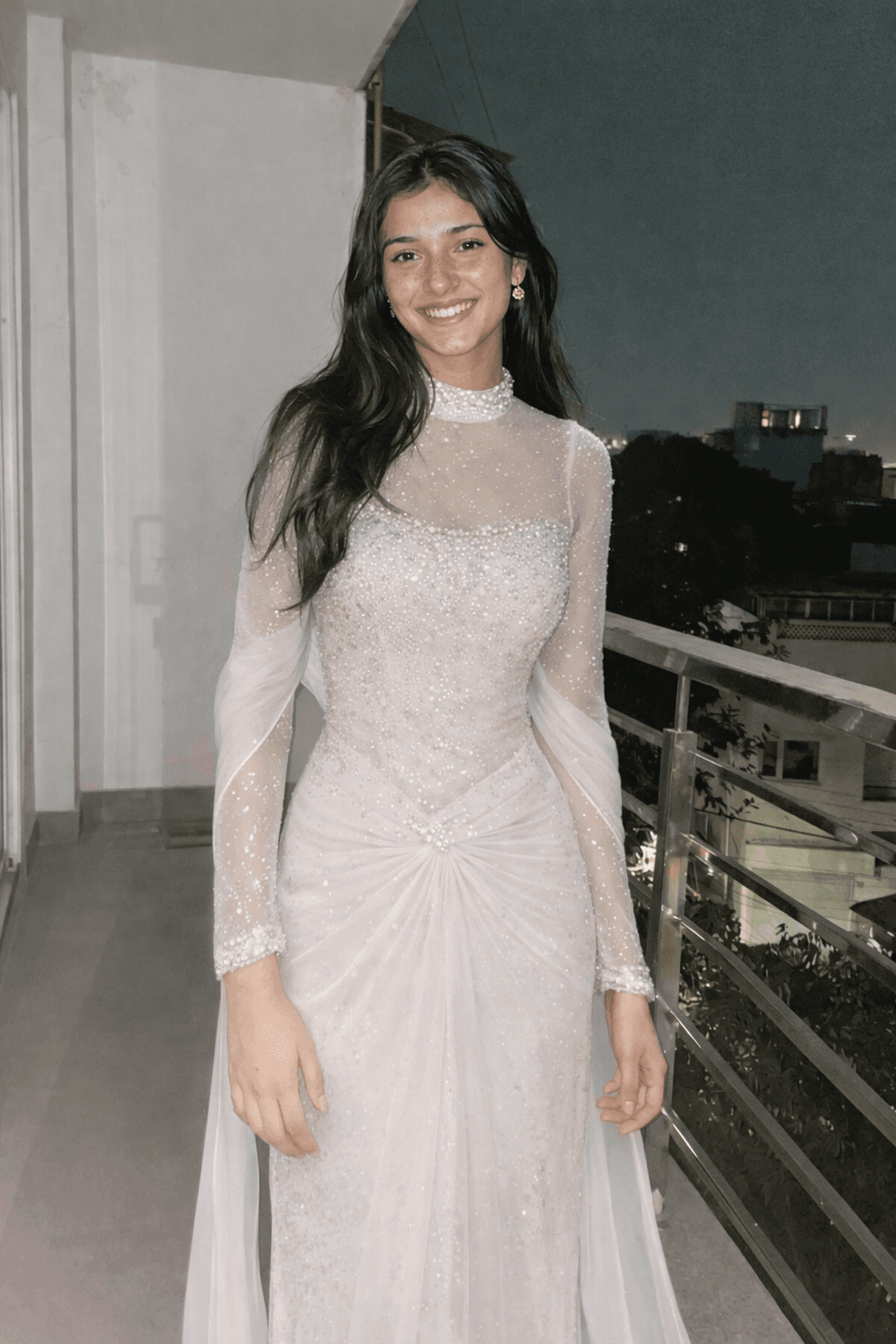 Result generated from Ultra Realistic Outfit Swap AI Prompt | Dress Change Without Face Change | Full Body Fashion Edit Prompt